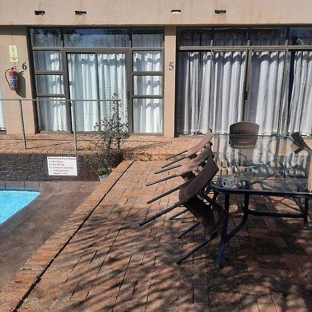 Aviators Retreat B&B Krugersdorp Exterior photo